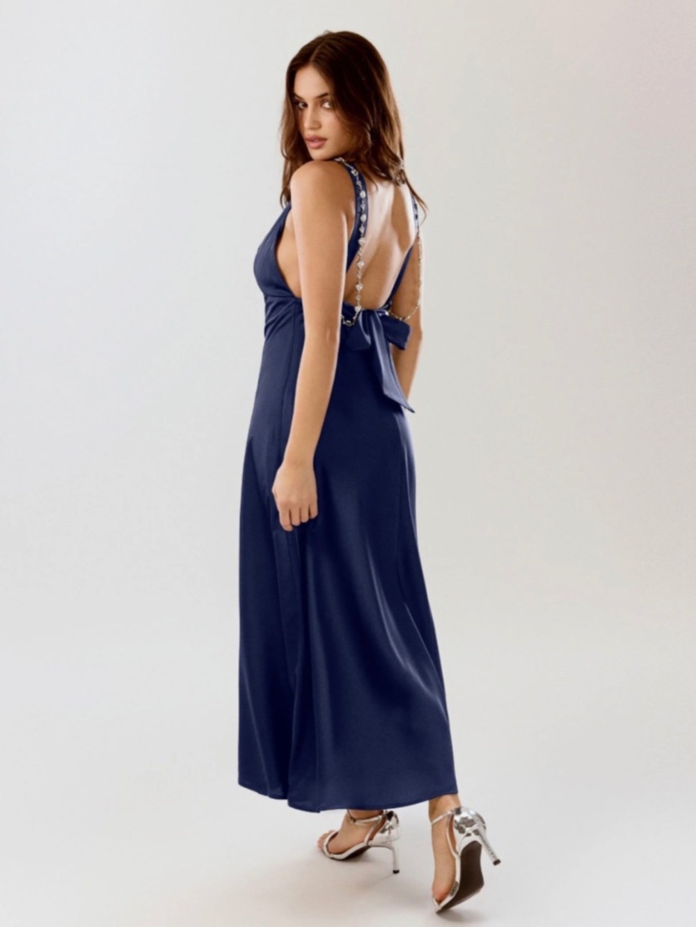 NWT SATIN V-NECK RHINESTONE BACKLESS TIE BACK MAXI DRESS M